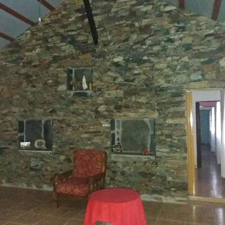 Cantinho Davo Chalet Camping *